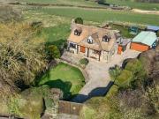 3 Bedroom Detached House