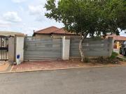 3 bedroom house available for rent i.