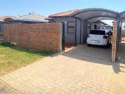 3 bedroom house available for rent i.