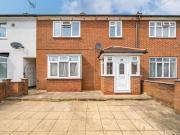 3 Bedroom House Barnet Greater London 92662419