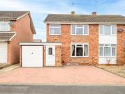 3 Bedroom House Bletchley Milton Keynes LS96821901