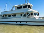 3 Bedroom House Boat Character Property
