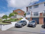 3 Bedroom House Bournemouth Dorset 93461525