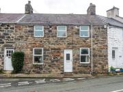 3 Bedroom House Caernarfon Gwynedd 99840509
