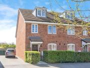 3 Bedroom House Chichester West Sussex 93413287