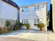 3 Bedroom House Chichester West Sussex 96127244