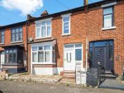 3 Bedroom House Croydon Greater London 93717886