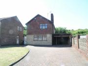 3 Bedroom House Dudley West Midlands 90532128