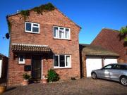 3 Bedroom House Eastbourne East Sussex 93217402