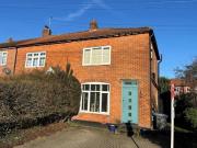 3 Bedroom House Egham Surrey 99344966