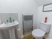 3 bedroom House End Terrace