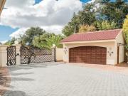 3 Bedroom House Flamwood Flamwood 103182648