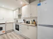 3 bedroom house for rent in 72 Western Road, Crookes S10...