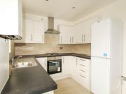 3 bedroom house for rent in Denbigh Drive, Hayes,...