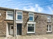 3 bedroom house for rent in Dumfries Street, Treherbert,...