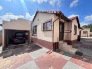 3 bedroom house for rent in eikenhof