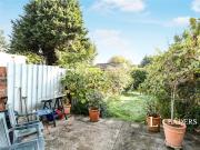 3 bedroom house for rent in Gladstone Road, Watford,...