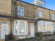 3 bedroom house for rent in Lingwood Road, Bradford, BD8