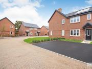 3 bedroom house for rent in Meadow House Drive,...