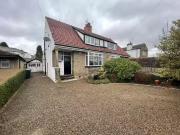 3 bedroom house for rent in Otley Road, Eldwick,...