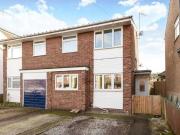 3 bedroom house for rent in Royston Road, St. Albans, AL1