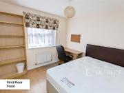 3 bedroom house for rent in Silver Birch Avenue,...