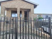 3 Bedroom House For Sale in Bombay Heights