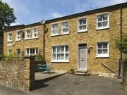 3 Bedroom House For Sale In Bow, London