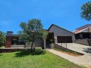 3 Bedroom House For Sale in Buffelspoort Eco Estate