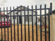 3 Bedroom House For Sale in Buhle Park