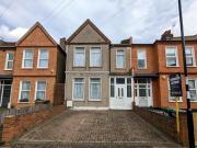 3 Bedroom House For Sale In Catford, London