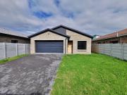 3 Bedroom House For Sale in Fairview