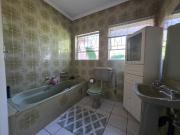 3 Bedroom House For Sale in Freeway Park