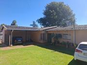 3 Bedroom House For Sale in Greenhills