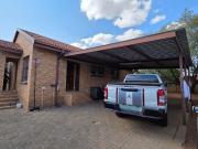 3 Bedroom House For Sale in Langenhovenpark