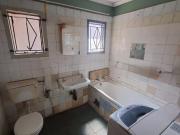 3 Bedroom House For Sale in Lotus Gardens