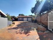 3 Bedroom House For Sale in Mulbarton