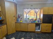 3 Bedroom House For Sale in Oos Einde