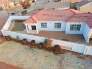 3 Bedroom House For Sale in Protea Glen