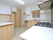 3 Bedroom House For Sale in Rondebosch East