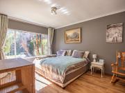 3 Bedroom House For Sale in Rooihuiskraal
