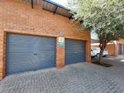 3 Bedroom House For Sale in Spitskop SH