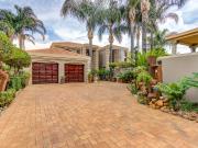 3 Bedroom House For Sale in Sunward Park