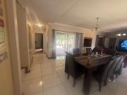 3 Bedroom House For Sale in Tafelzicht