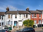 3 bedroom house for sale in Whippingham Street,...