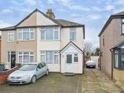 3+ bedroom house for sale in Wilfred Avenue, Rainham,...