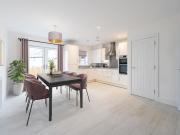 3 Bedroom House Grays Essex 98766129