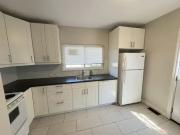 3 Bedroom House Hamilton ON 93613700