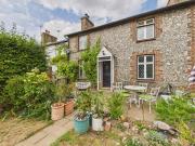 3 Bedroom House Hertfordshire Hertfordshire 95825249