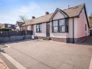3 Bedroom House Huddersfield Kirklees 94358490